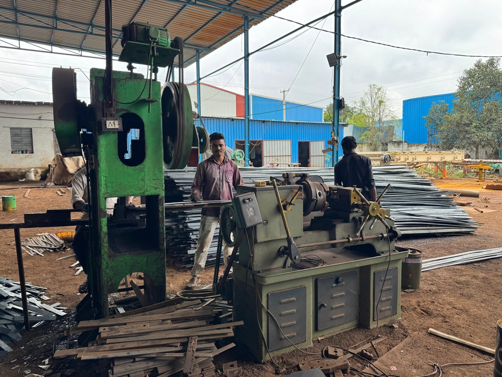 Threading & Precision Cutting